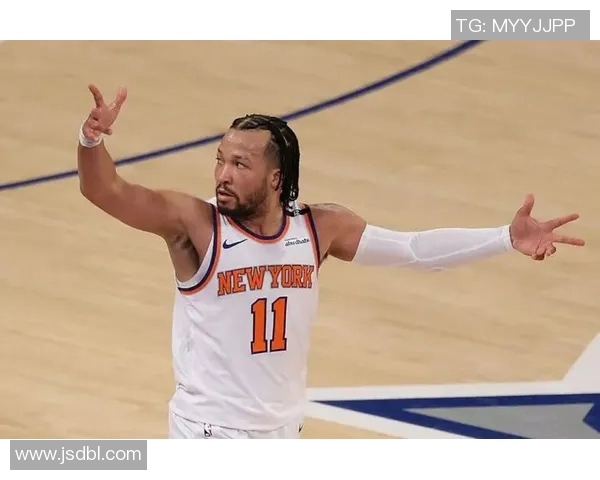 状态火热！布伦森半场13中8得到23分2篮板5助攻