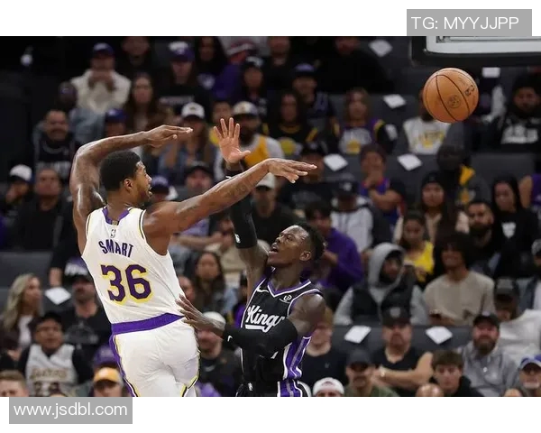 艾顿谈老詹末节表现:像电影一样,那个庆祝动作是历史级别的